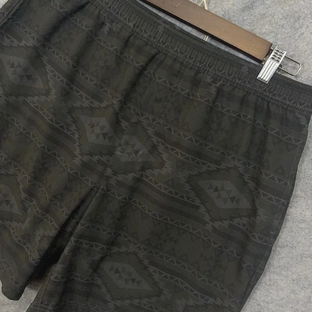 Chubbies Ultimate Training Shorts Mens Sz XL Green Aztec Lined Pocket 7